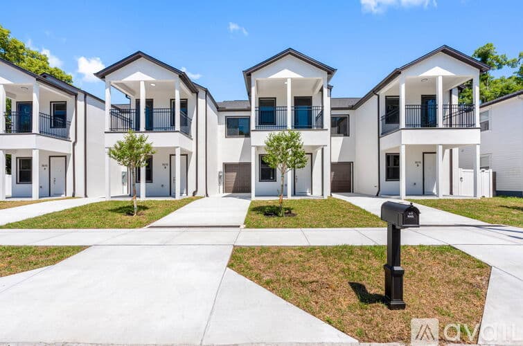 Tampa Townhome: 7015 N Central Ave