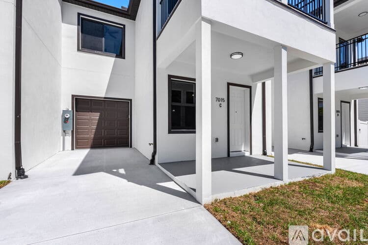 Tampa Townhome: 7015 N Central Ave