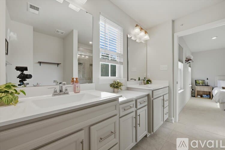 Canonsburg Townhome: 204 Filmore Dr