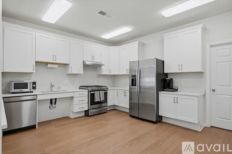 Canonsburg Townhome: 204 Filmore Dr