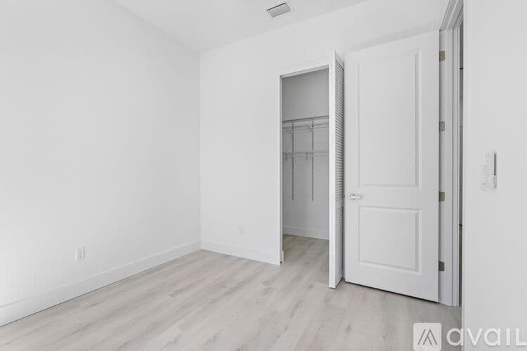 Tampa Apartment: 7015 N Central Ave