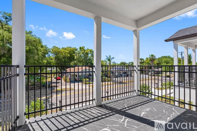 Tampa Apartment: 7015 N Central Ave