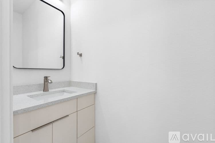Tampa Apartment: 7015 N Central Ave