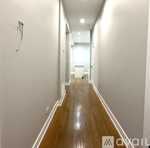 Chicago Apartment: 933 W Sheridan Rd