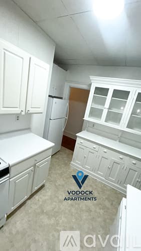 New London Apartment: 43 Granite St