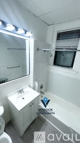 New London Apartment: 43 Granite St