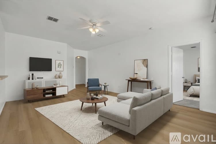 Fort Worth House: 2721 Carten St