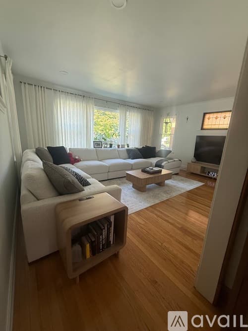 Chicago House: 6217 West Grace Street