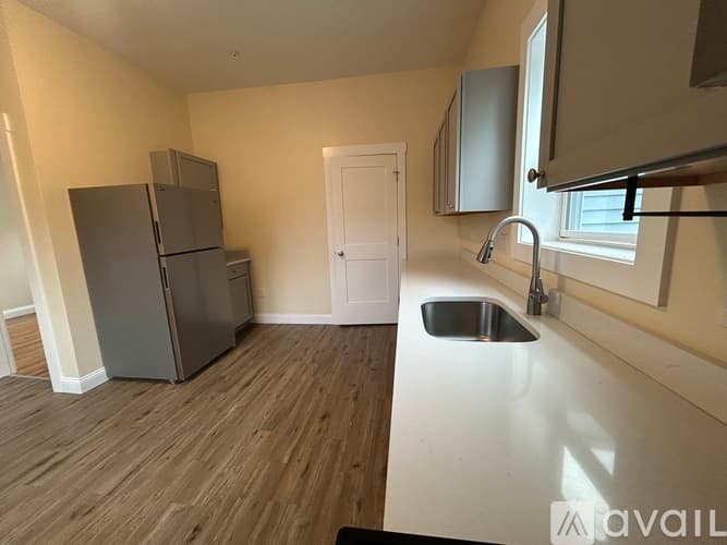 Lynn Apartment: 77 Chestnut St