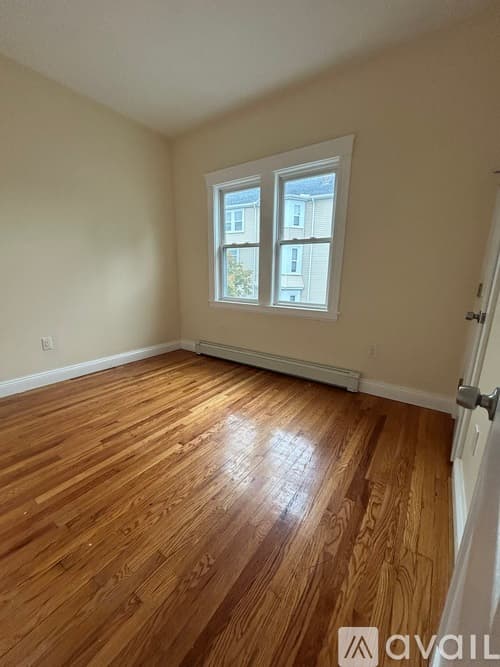 Lynn Apartment: 77 Chestnut St