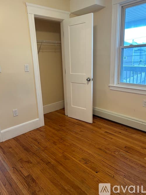 Lynn Apartment: 77 Chestnut St