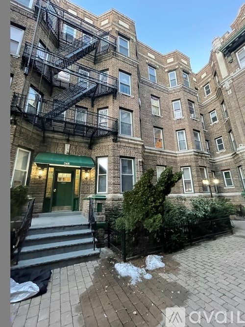 Jersey City Apartment: 268 Palisade Ave