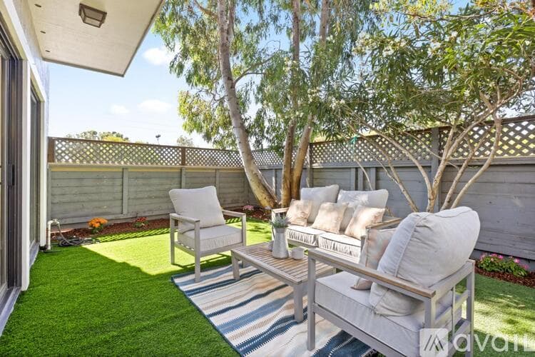 Foster City House: 1206 Moonsail Ln