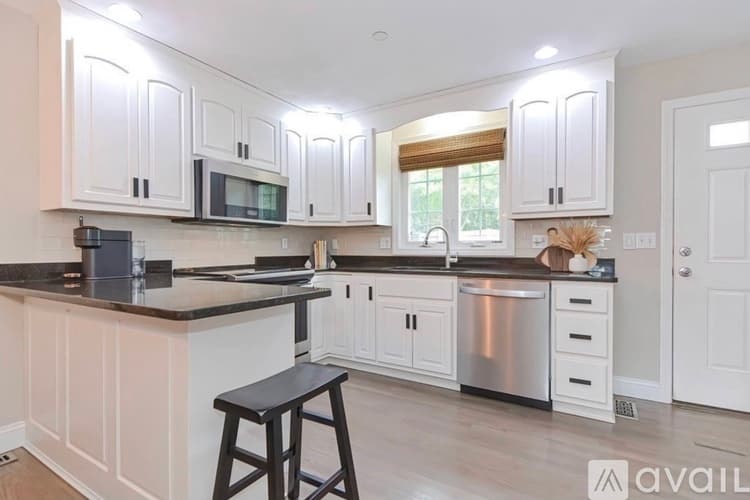 Dedham House: 39 Curve Street