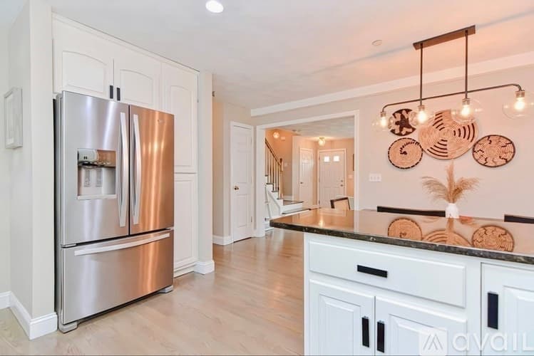 Dedham House: 39 Curve Street