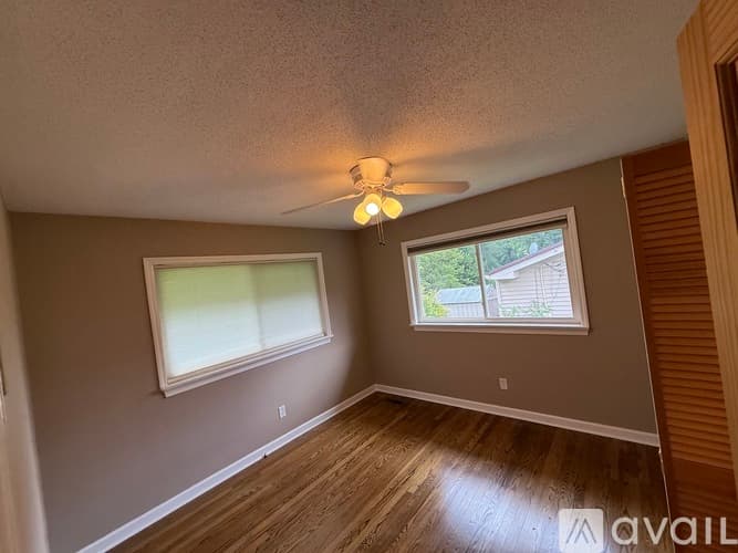 Chattanooga House: 4820 Stagg Road
