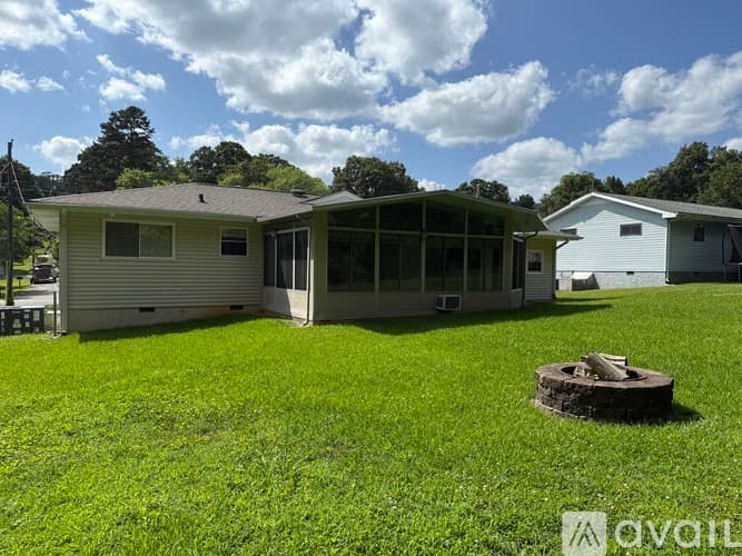 Chattanooga House: 4820 Stagg Road