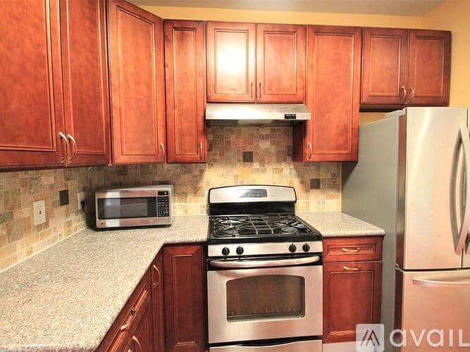 Montgomery County Condo: 409 Dresher Woods Drive