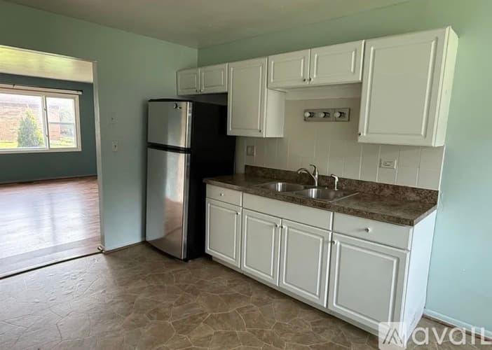 Harvard Apartment: 1020 9th Street