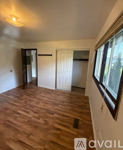 Harvard Apartment: 1020 9th Street