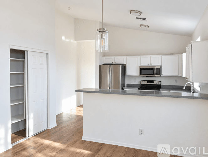 Phoenix House: 3732 West Glass Lane