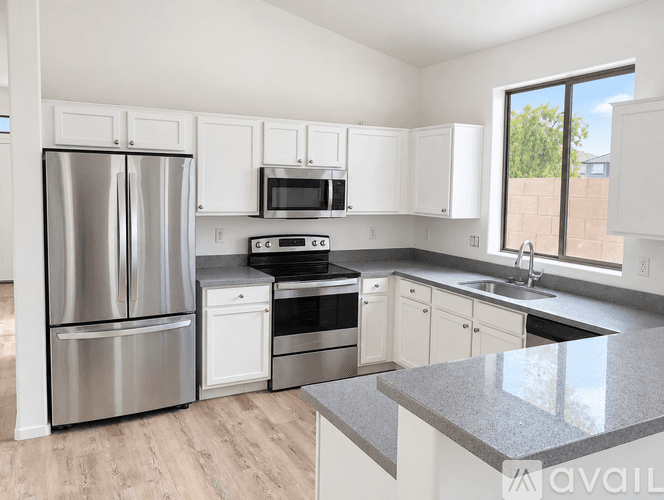 Phoenix House: 3732 West Glass Lane