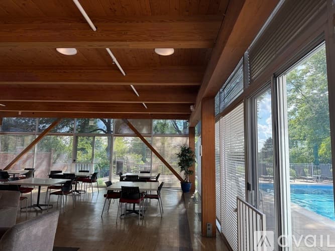 Deerfield Townhome: 335 Milford Road