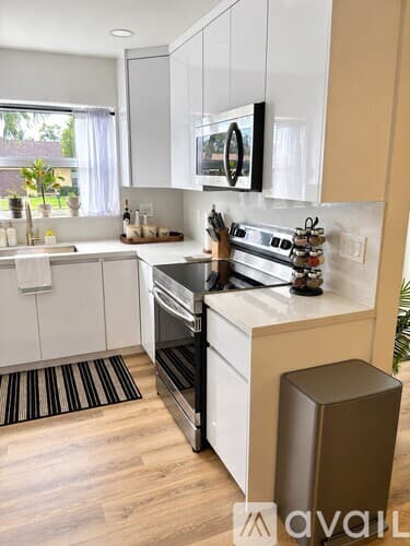 Wellington House: 1699 Braeburn Place