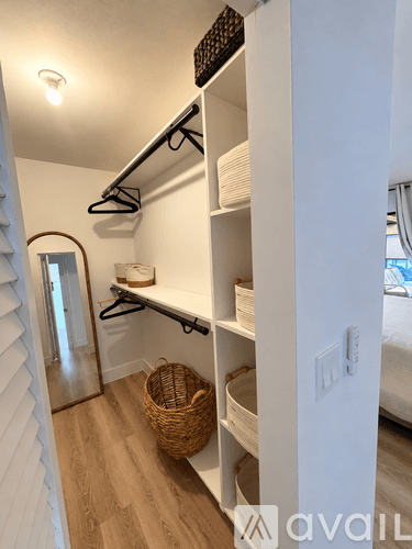 Wellington House: 1699 Braeburn Place