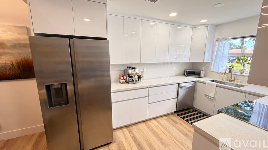 Wellington House: 1699 Braeburn Place