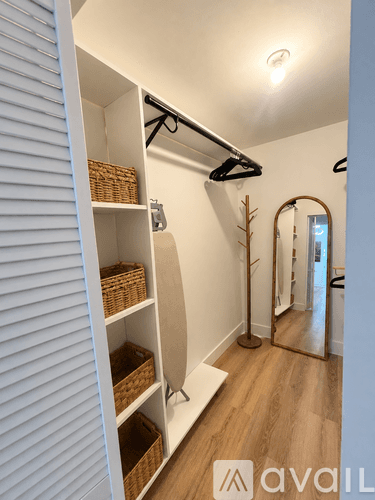 Wellington House: 1699 Braeburn Place