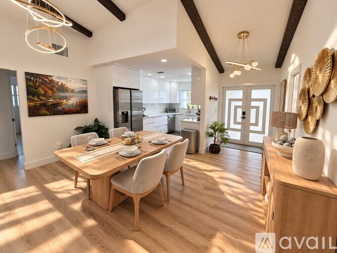 Wellington House: 1699 Braeburn Place