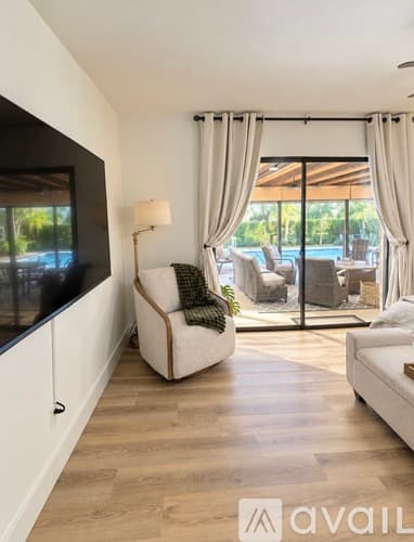 Wellington House: 1699 Braeburn Place