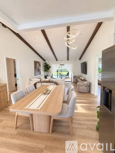 Wellington House: 1699 Braeburn Place