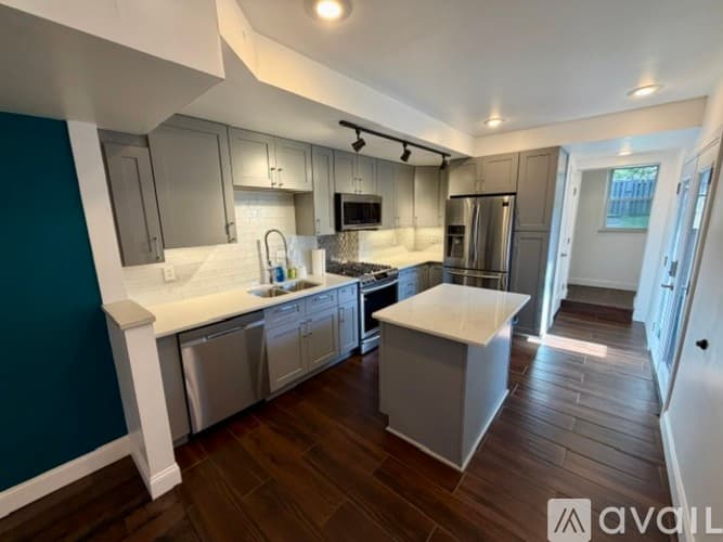 Pittsburgh House: 417 Taylor St