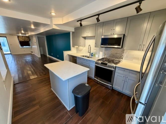 Pittsburgh House: 417 Taylor St