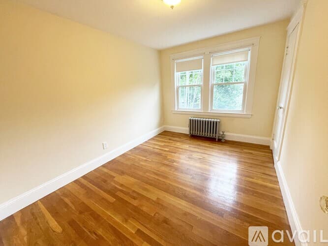 Norwood Apartment: 16 Oxford Rd