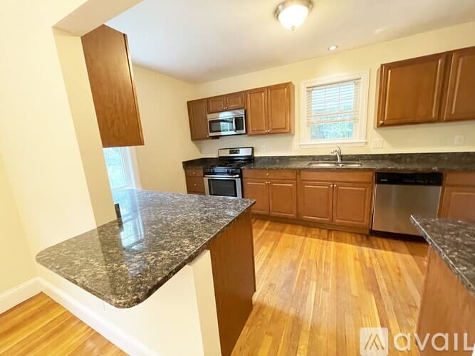 Norwood Apartment: 16 Oxford Rd