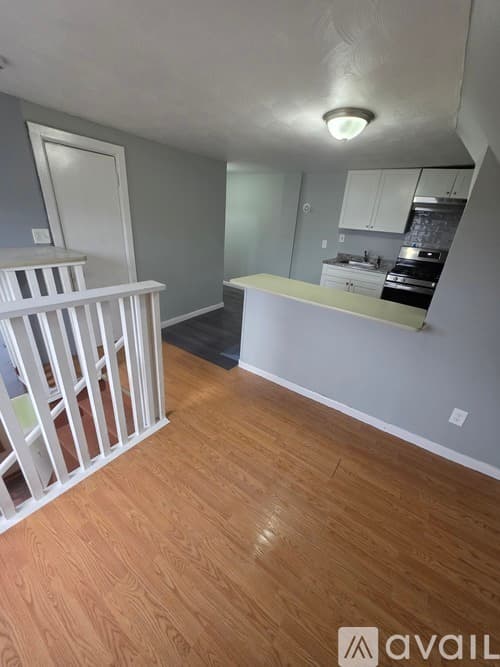 Springfield Apartment: 297 Main Street