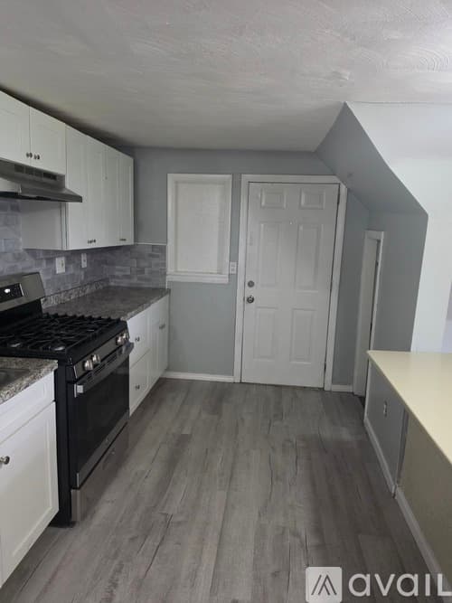 Springfield Apartment: 297 Main Street