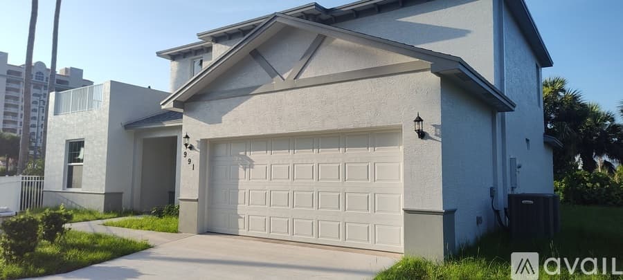 Fort Pierce House: 991 Waters Edge Dr
