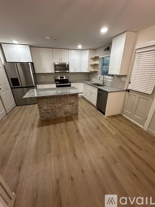 Cleveland Townhome: 332 20th Street Northeast