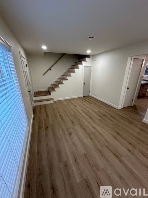 Cleveland Townhome: 332 20th Street Northeast