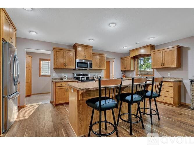 Sauk Rapids House: 800 Wollak Way