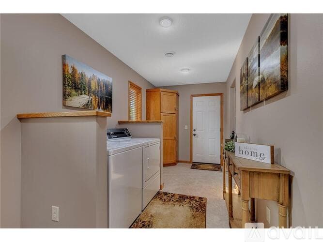 Sauk Rapids House: 800 Wollak Way