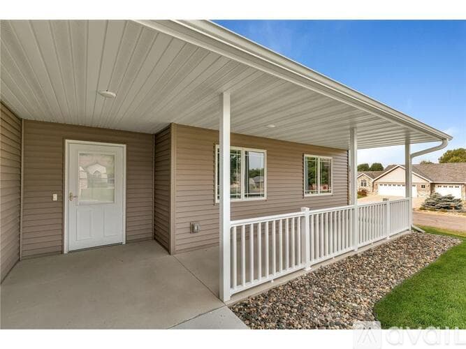 Sauk Rapids House: 800 Wollak Way