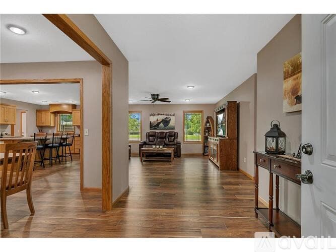 Sauk Rapids House: 800 Wollak Way