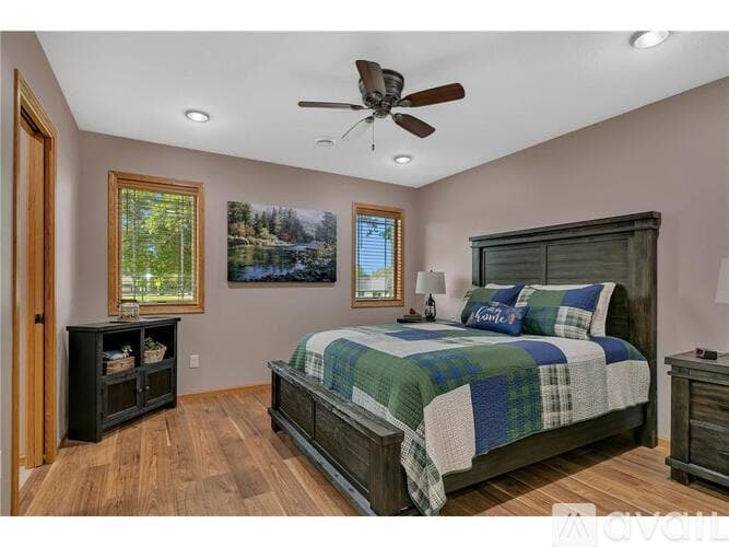 Sauk Rapids House: 800 Wollak Way