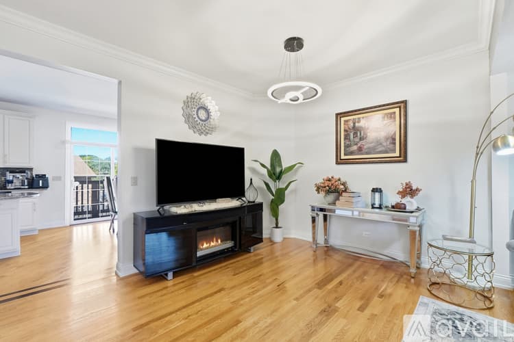 Lombard Townhome: 1060 Kufrin Way