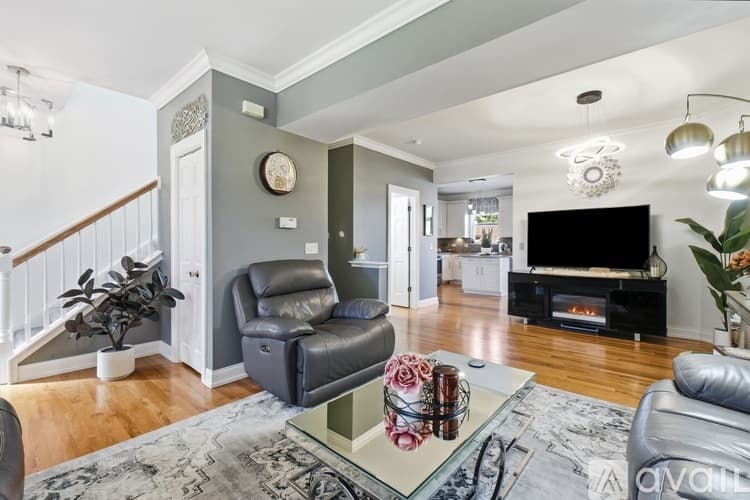 Lombard Townhome: 1060 Kufrin Way
